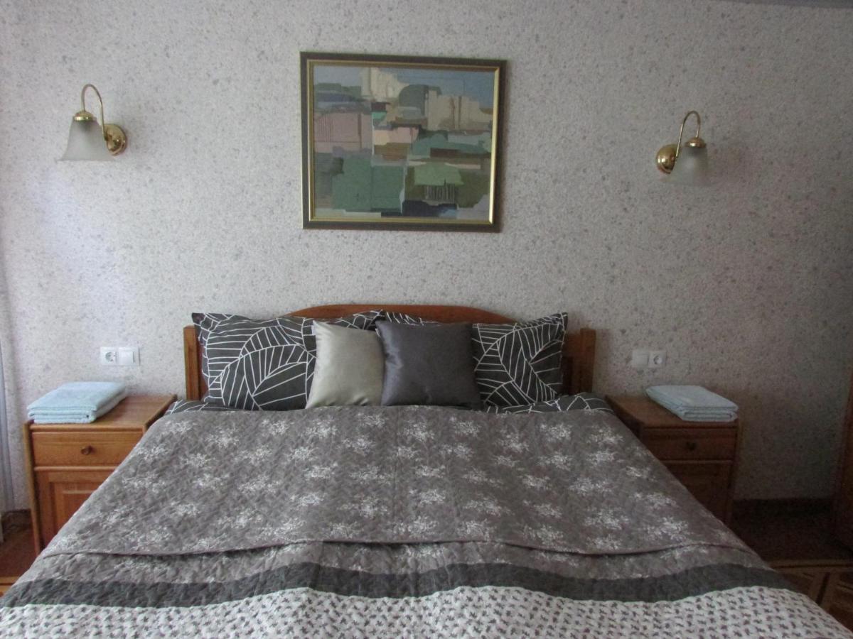 Home With The Veranda Veliko Tarnovo Exterior photo